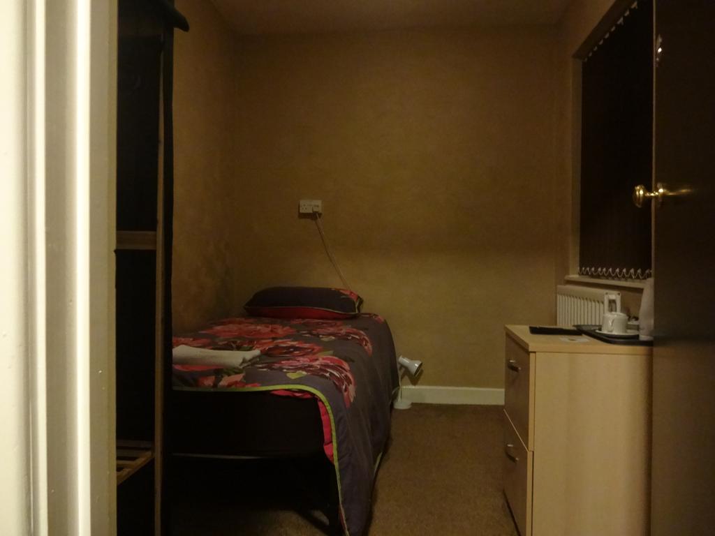 The Manor Hotel Nuneaton Rum bild
